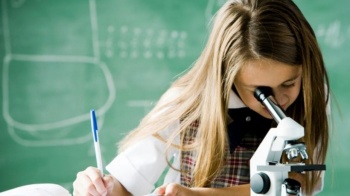  В Адыгее в профильных классах и «Точках роста» дети занимаются наукой и осваивают технологии