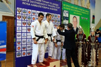 ����� 100 ������ ������ ������� � ������� ������ ����� �������