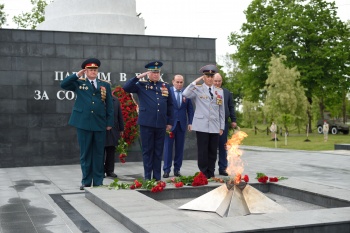 � ��������� ������� ������ � ������� ��������� ����� � �����