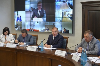 � ������ �������� ���������� � 75-����� ������