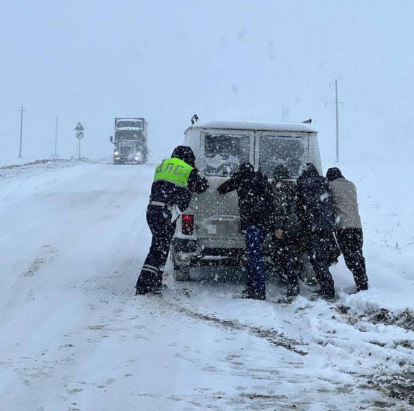 На дорогах Республики за сутки произошло 33 ДТП в связи с ухудшением погодных условий