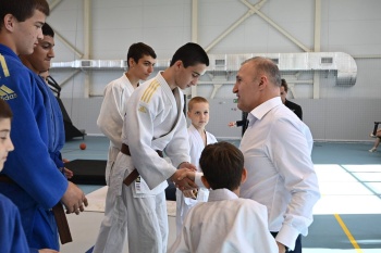 � ������ � ������� ����������� ����������� ������������� ���� �����