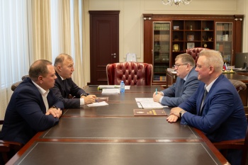 Глава Адыгеи провел рабочую встречу с представителями ВНИИ МВД России