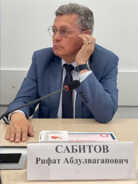 Рифат Сабитов высоко оценил роль региональных общественных палат как одного из важнейших институтов гражданского общества