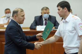 ����� ������ ��������� ������������ ������ � ������������ ��� �� ��