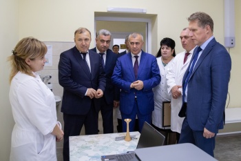 Михаил Мурашко открыл врачебную амбулаторию в Кошехабльском районе